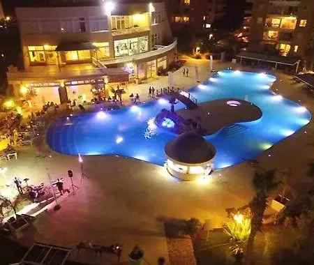 Ceasar &spa Long Apartament *