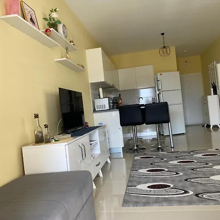 Ceasar &spa Long Apartament Trikomo